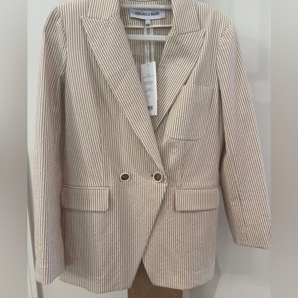 Jackets & Blazers - Veronica Beard NWT seersucker jacket. Size 6. $648